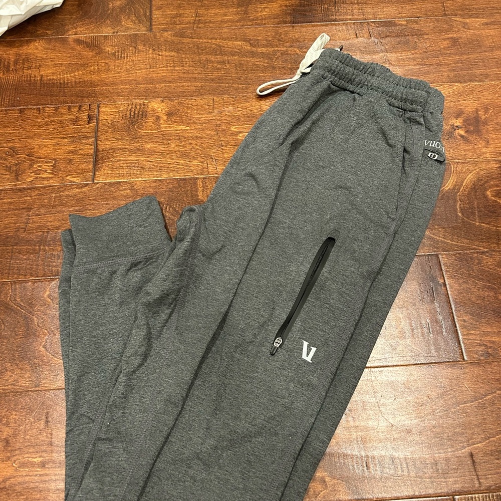 Vuori Charcoal Joggers with Zip Pocket